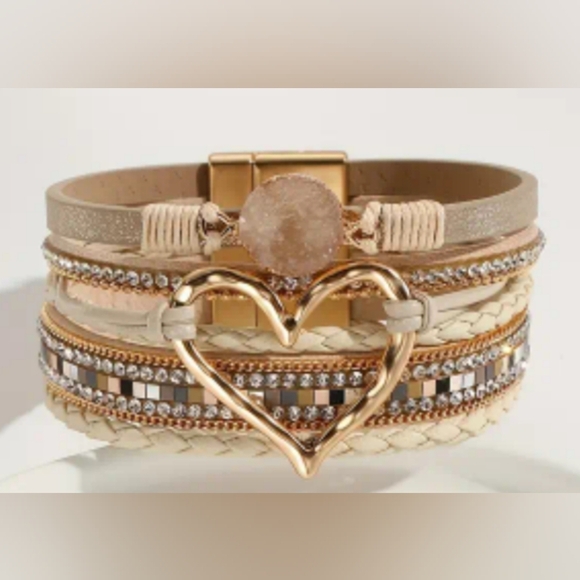 2/$40 NEW Gold Heart Multi-Layer Chunky Magnetic Bracelet Preppy Clueless (#036) - Picture 1 of 4